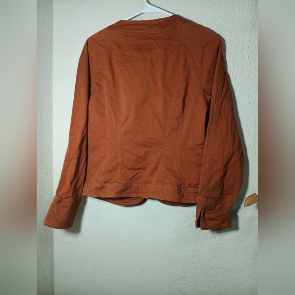 Ami Women's Rust Utility Jacket with Grommet Accents - Picture 7 of 7